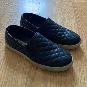 Steve Madden Ecentrcq black slip on sneaker